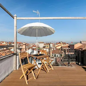 Apartamento Ihomes Rialto-corte Del Calice-attico Vista Centro, Venecia