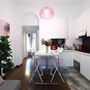 https://primopiano-custodi.italymilanhotels.net